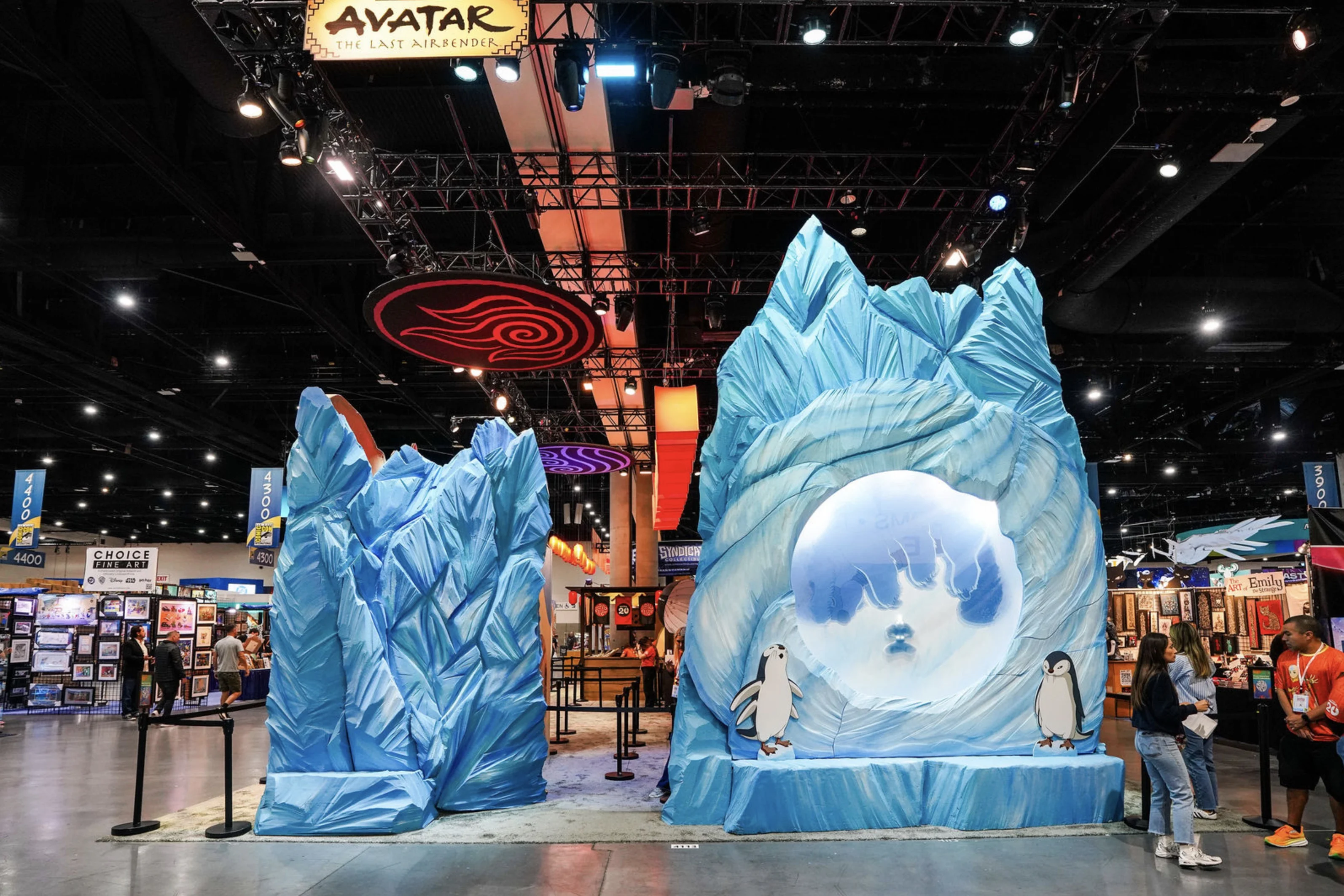 SDCC 2025 ice glacier crowd